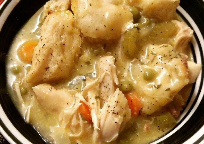 How to Make Quick Crockpot Chicken and Dumplings