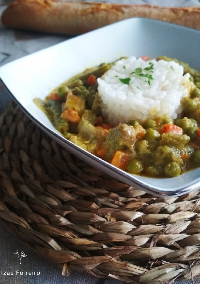 Una foto de Menestra de verduras con salsa al curry