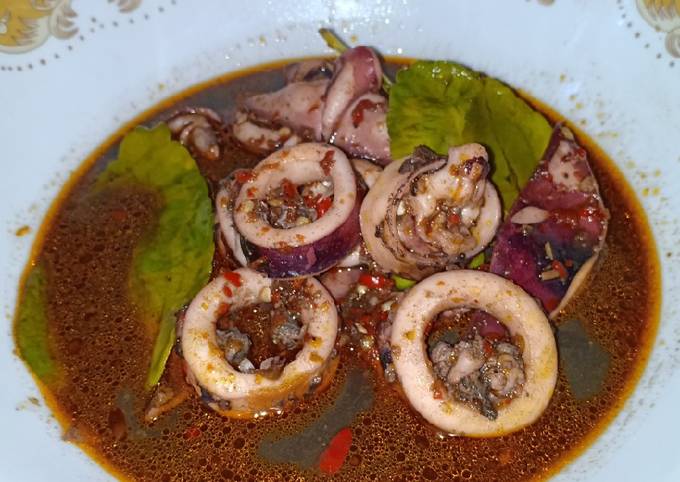 Cumi hitam bumbu balado