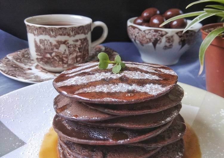 Cara Gampang Menyiapkan Eggless Chocolate Pancake yang Enak