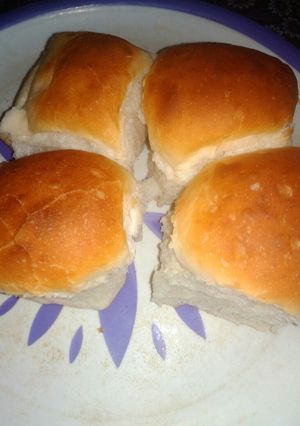 પાવ (pav recipe in Gujarati) રેસીપી મુખ્ય ફોટો