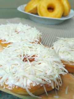 Foto resep Donat Kampung Topping Keju #pr_adakejunya
