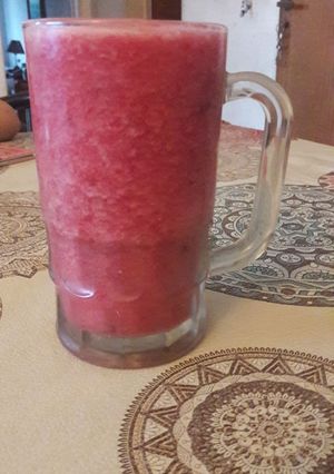 Una foto de Licuado remolacha, ciruela y durazno