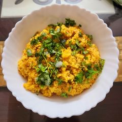 A picture of Corn and broken wheat dalia.