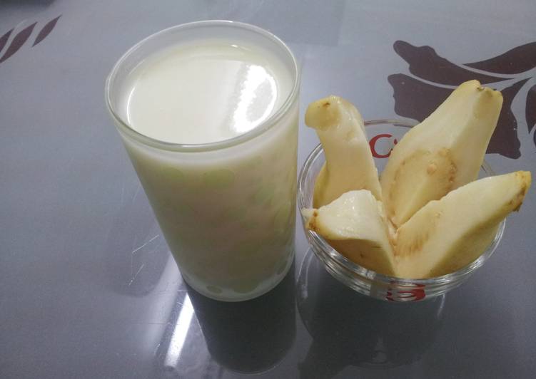 طريقة عمل عصير جوافة مع الحليب بالصور من مدام جمال - Cookpad