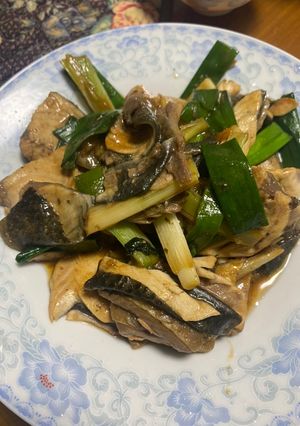 炒虱目魚皮 的食譜成品照片