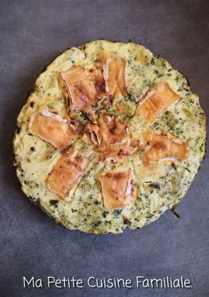 Une photo de Quiche sans pâte, brocolis, camembert