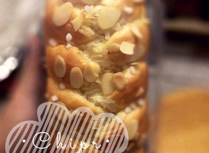 Hình của món Bánh mì hoa cúc.