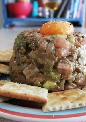 Una foto de Tartar de salmón