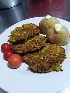 Una foto de Hamburguesa de lentejas al curry! 🍽️