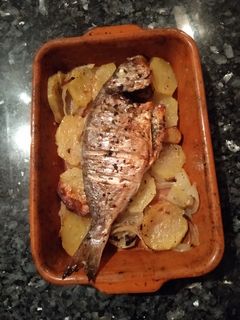 Una foto de Dorada a la provenzal