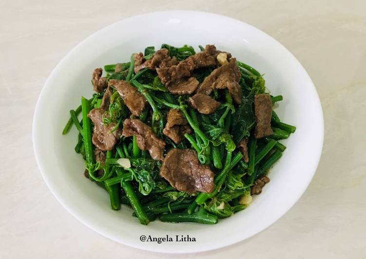 Langkah Mudah untuk Menyiapkan Tumis daun labu siam &amp; daging #taiwan food yang Lezat