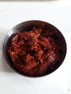 લસણ મરચાં ની ચટણી (Garlic Marcha Chutney Recipe in Gujarati) રેસીપી મુખ્ય ફોટો
