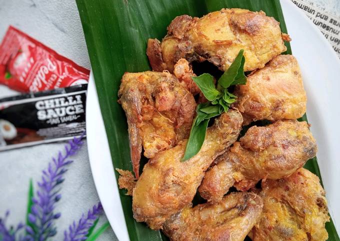 Ayam Goreng Balut Telur