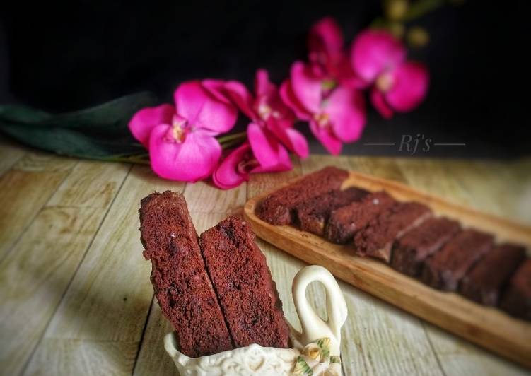 Steps to Prepare Any-night-of-the-week Ragi Chocolate Cranberry Biscotti