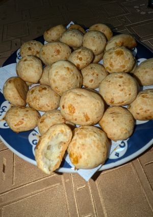 Una foto de Pan de queso fácil
