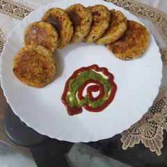 A picture of Sama Rice patties.