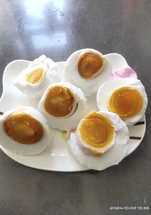 A picture of Salted Eggs.