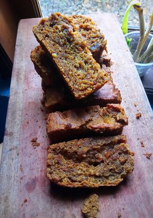 Foto resep Spiced Persimmon Bread🍑🍞