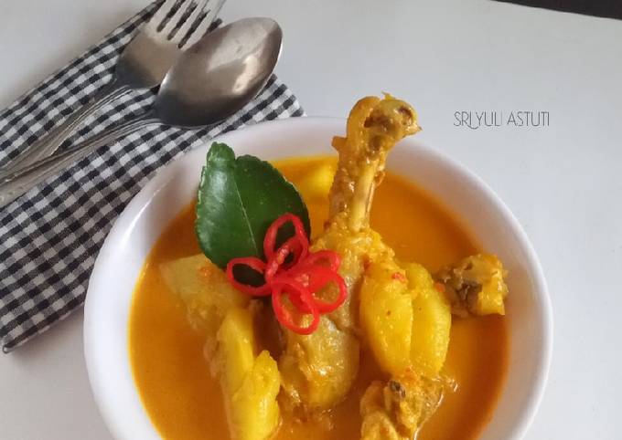 Gulai Ayam Nanas