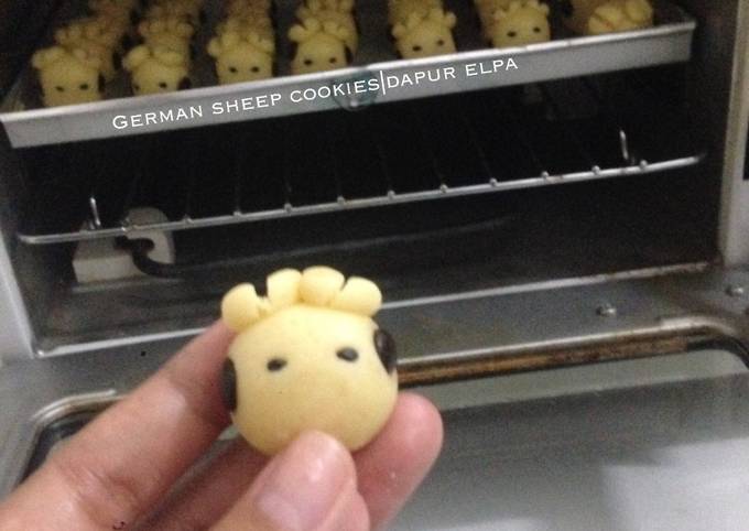 Cara Gampang Membuat German sheep cookies#BikinRamadhanBerkesan16 yang Menggugah Selera