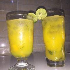 A picture of Mango mojito.
