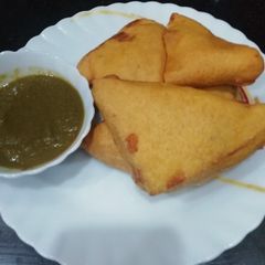 A picture of Multi Grain Bread's Pakoda.