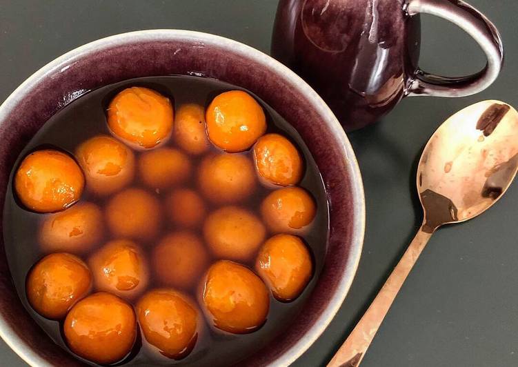 Kolak Biji Salak - Sweet potato balls in palm sugar syrup and coconut milk