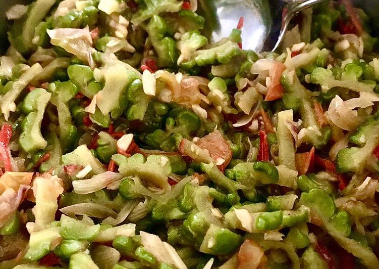 Bahan Menyiapkan Tumis Paria Anti Pahit, Lezat