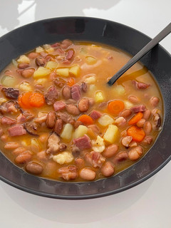 Csülkös bableves recept fotója