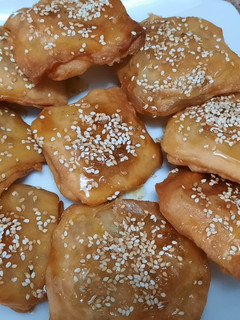 Una foto de Rghayef con miel para fiestas del eid