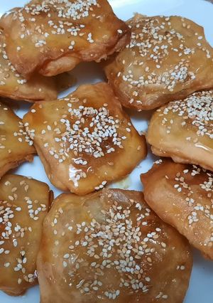 Una foto de Rghayef con miel para fiestas del eid