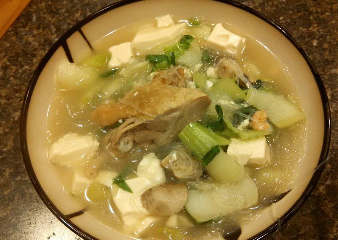 Chinese cabbage and its tofu soup (with duck meat) 鸭肉 鸭肉