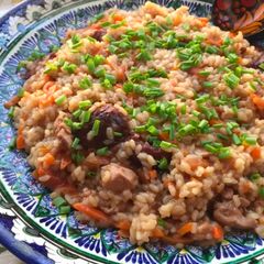 A picture of Apricot Chicken Rice (Uzbekistan).