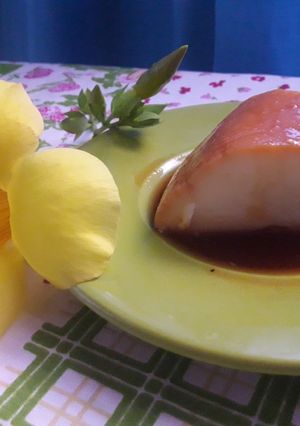 Una foto de Flan de Maicena fácil y Económico 🍮