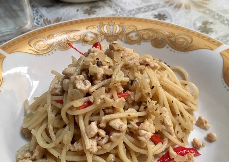 Resep Spaghetti Aglio Olio Ayam, Lezat Sekali