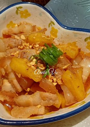 Hình của món Thịt ba rọi kho thơm.