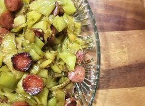 Foto di Peperoni cornetti fritti con salame piccante