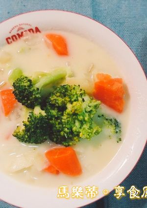 暖呼呼料理 [奶 油蔬菜濃湯] 的食譜成品照片