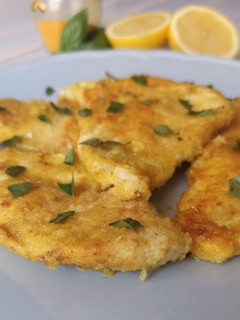A picture of Chicken Breasts with Curry, Basil, and Lemon.