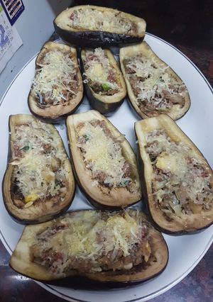 Una foto de Berenjenas rellenas 🤑