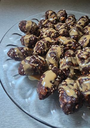عکسی از دستور خرمای پروتئینی رمضان 😋😋😋