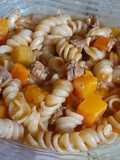 Guisito liviano de fideo tirabuzón