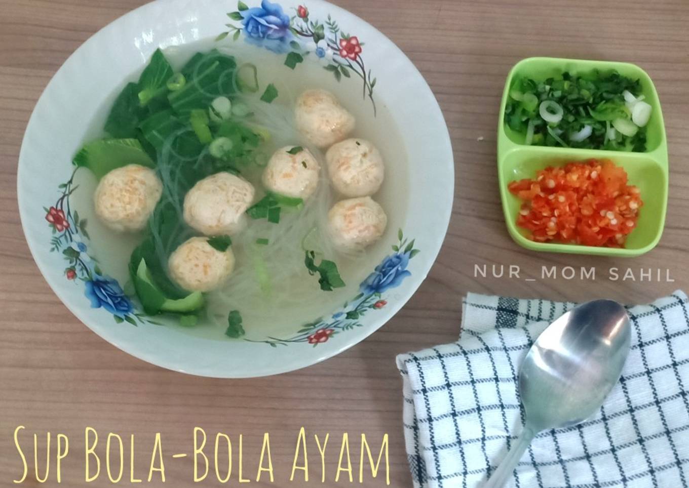 Sup Bola-Bola Ayam