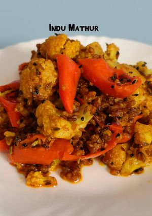 अचारी फूल गोभी (achari fulgobi recipe in Hindi) रेसिपी मुख्य फोटो