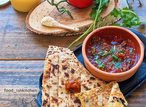 A picture of Sattu paratha.