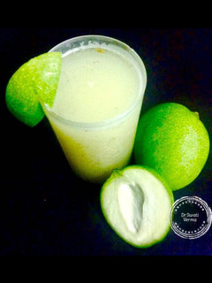 A picture of Aam panna (Refreshing drink).
