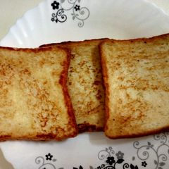 A picture of French toast.