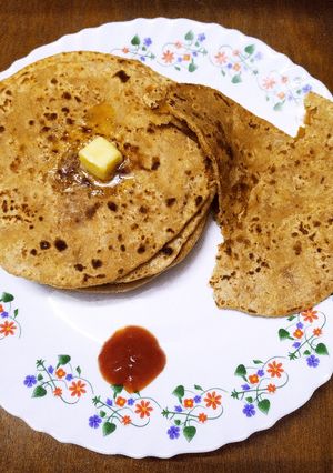 सत्तू पराठा (Sattu paratha recipe in hindi) रेसिपी मुख्य फोटो