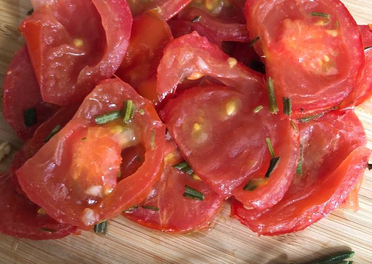 Roasted tomato salad